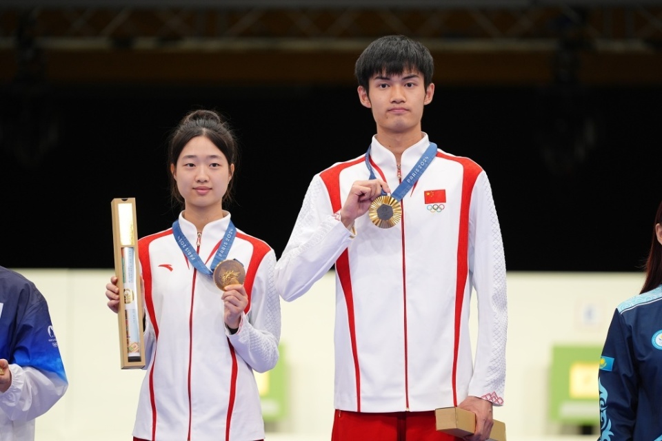 奋力拼搏!运动员们为国争光(运动员的付出的艰辛为国争光的运动员) 奋力拼搏!运动员们为国争光(运动员的付出的艰辛为国争光的运动员)