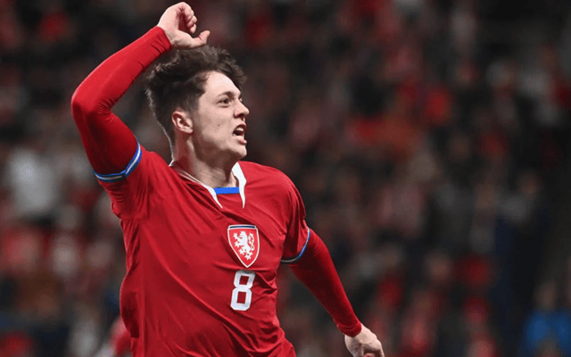 捷克国家队在比赛中失去领先地位(捷克国家队在比赛中失去领先地位的球员)