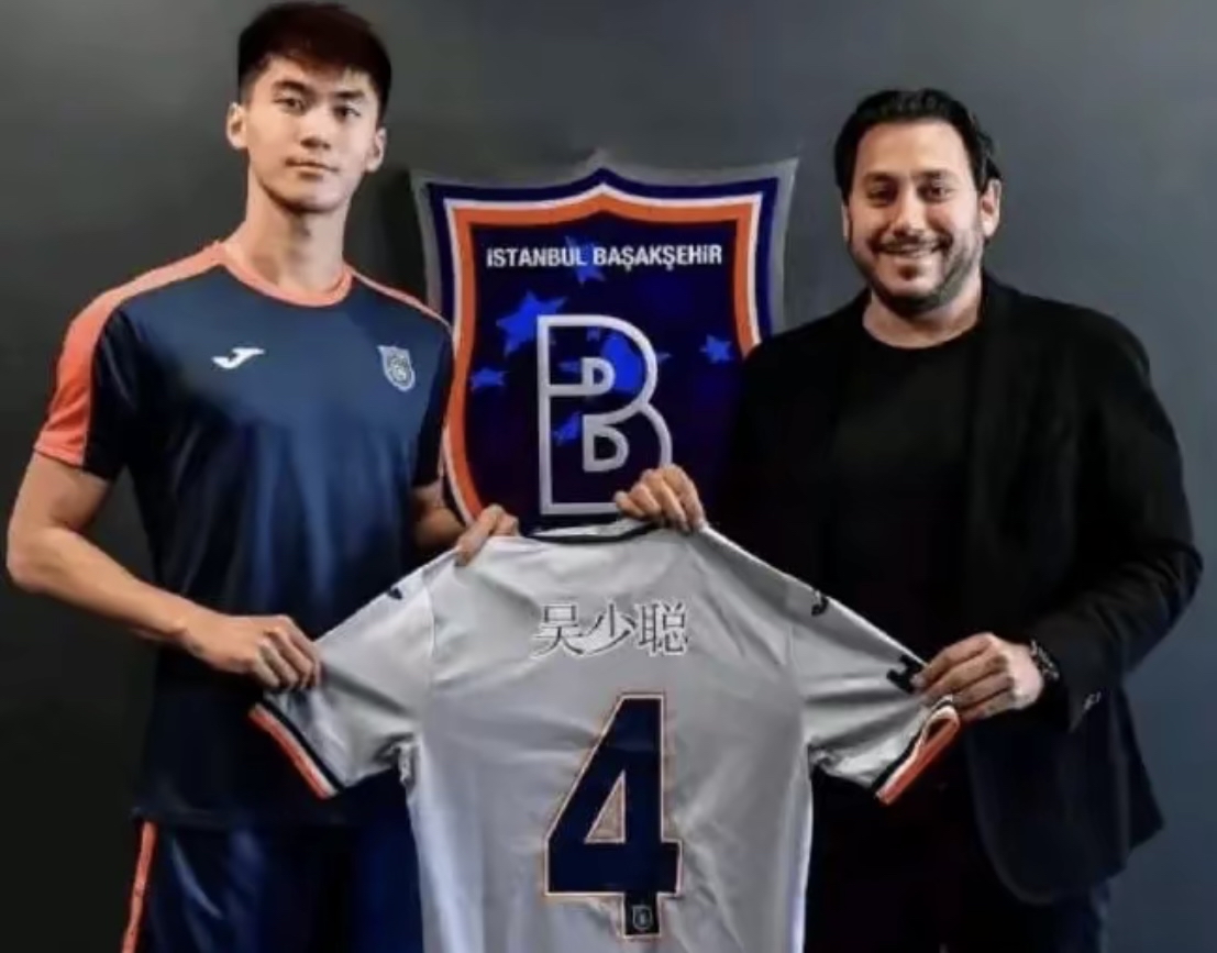 关于传奇球星的归来,球迷们为之狂热不已的信息 关于传奇球星的归来,球迷们为之狂热不已的信息