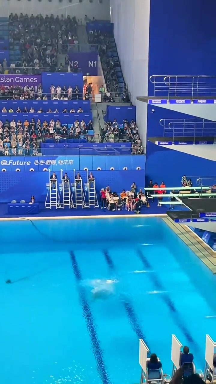 精彩绝伦,无限精彩看点,赛场激情爆棚 精彩绝伦,无限精彩看点,赛场激情爆棚