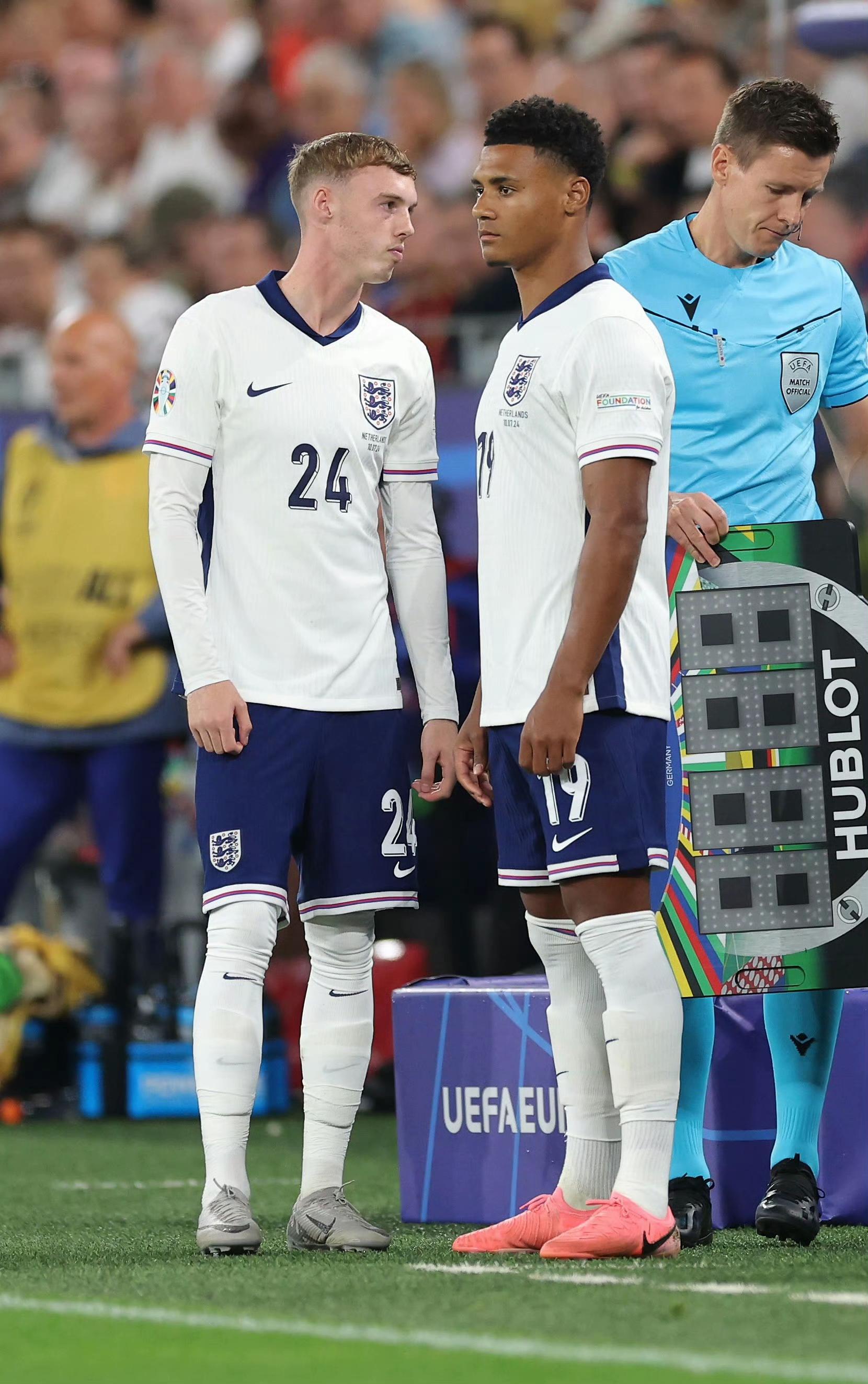 英格兰球员在主要赛事中引起关注 英格兰球员在主要赛事中引起关注