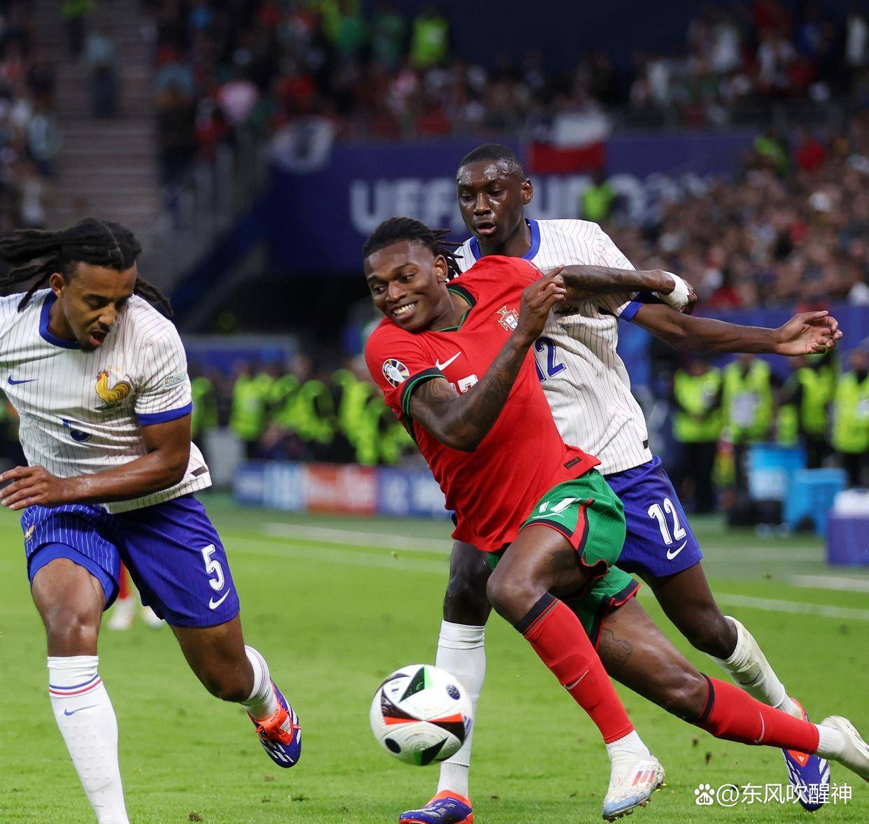 引发球迷热议的比赛终结，殊死一战备受关注的简单介绍