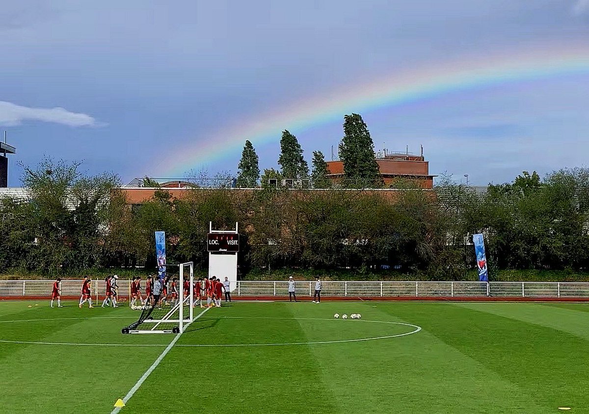 关于肩负使命：女足选手永远奋战在赛场的信息