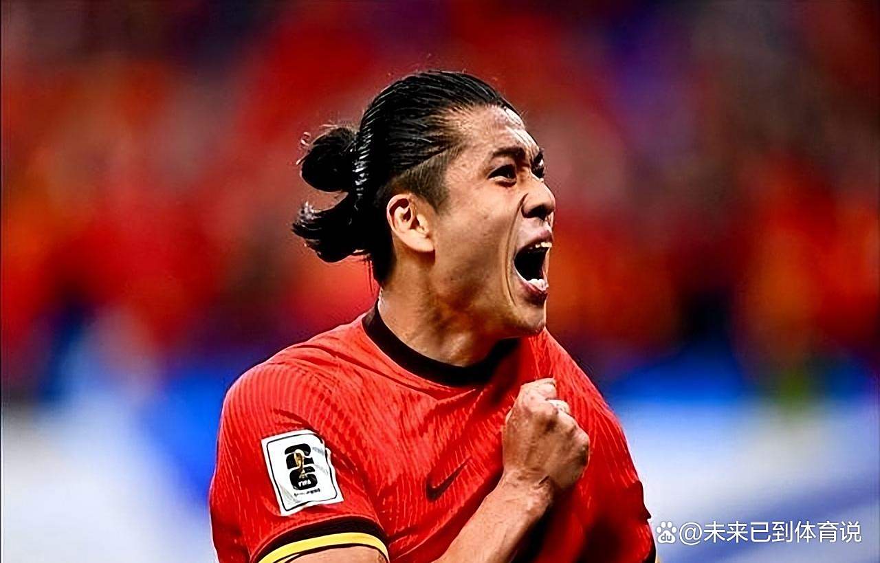 足坛新星再次闪光,表现受到主帅赞扬 足坛新星再次闪光,表现受到主帅赞扬