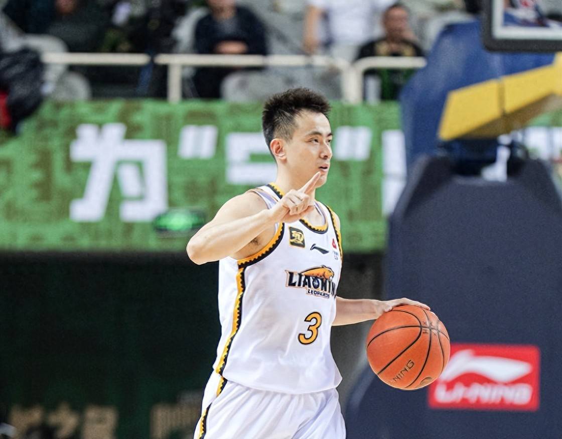 赵继伟助攻创新纪录,带领辽宁队轻松取胜 赵继伟助攻创新纪录,带领辽宁队轻松取胜