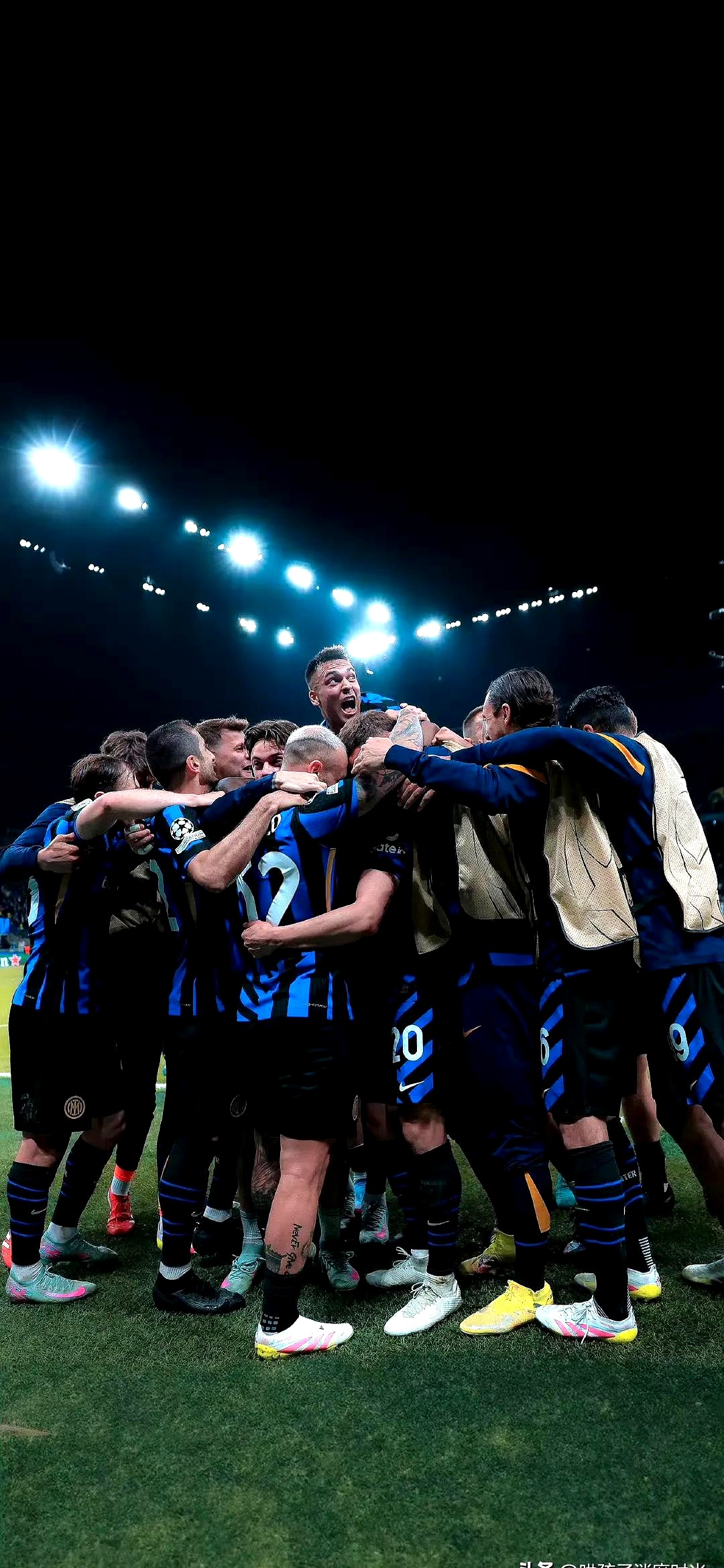 od体育馆-足球联赛争夺激烈，哪支球队奋力冲刺？的简单介绍