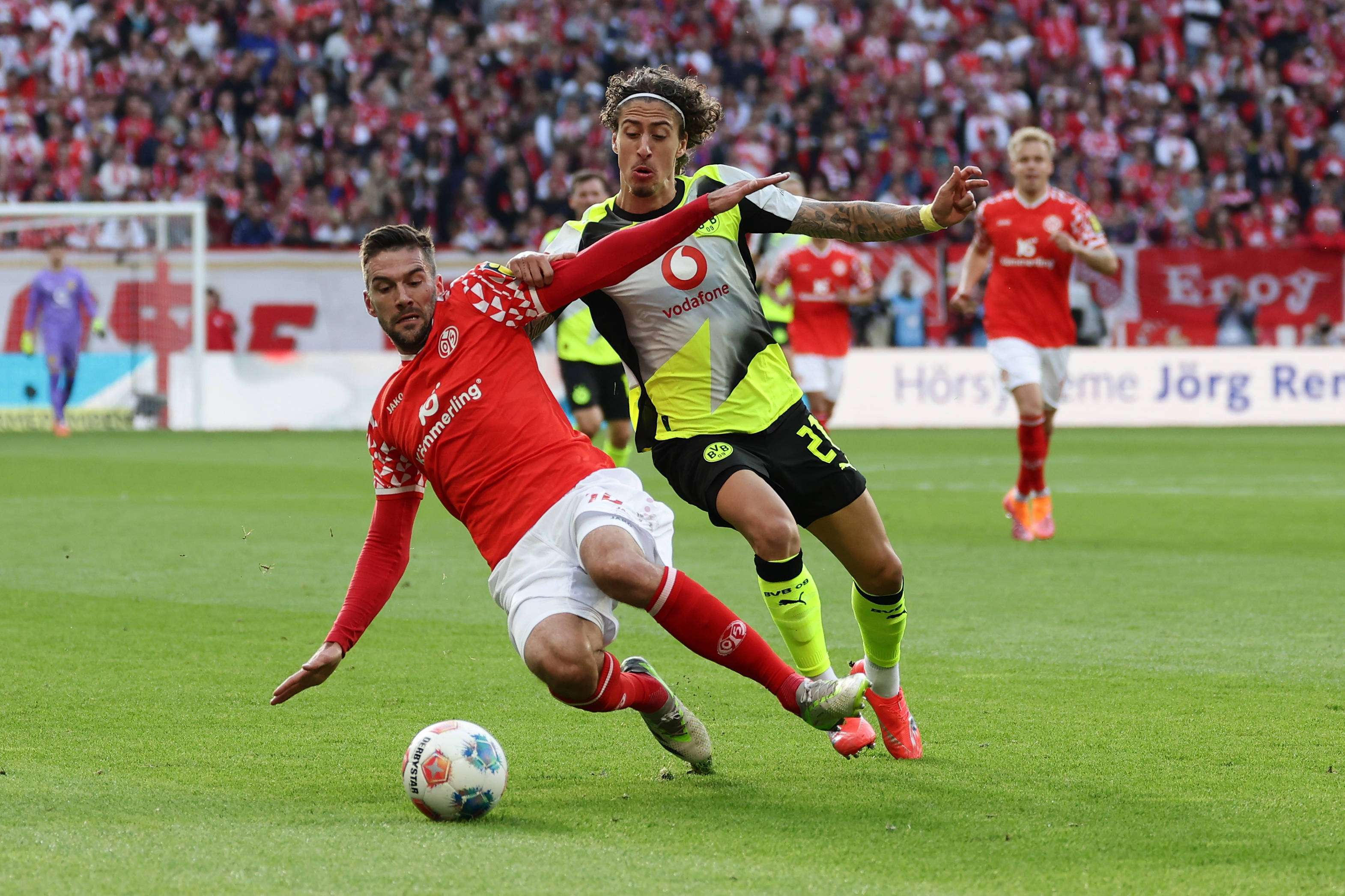 od体育链接-关于慕尼黑红牛主场大胜美因茨，领先优势继续扩大的信息