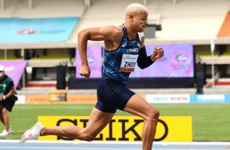 津巴布韦选手夺得雨中田径金牌 津巴布韦选手夺得雨中田径金牌