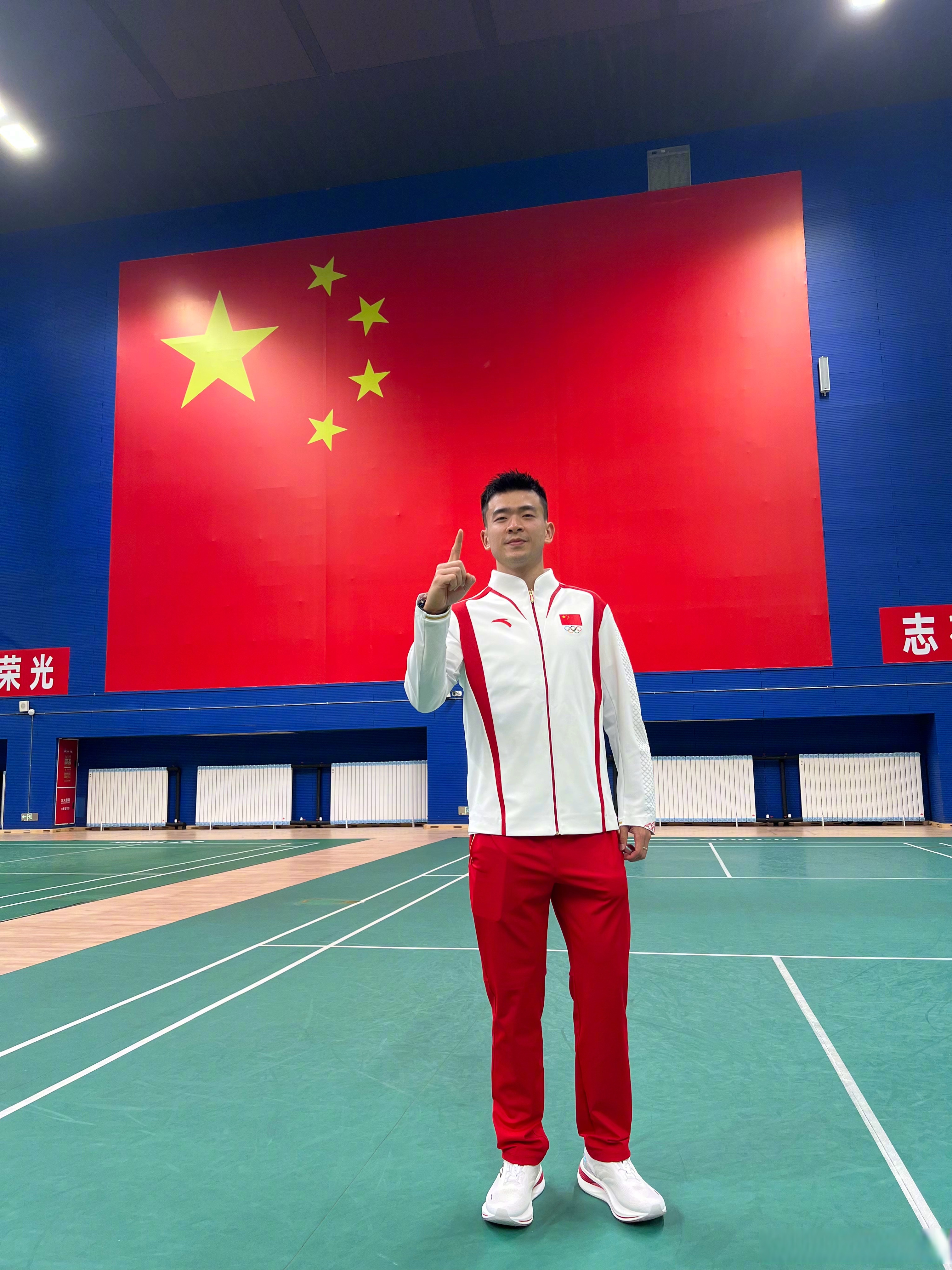 关于勇往直前,球队精神面貌焕然一新的信息 关于勇往直前,球队精神面貌焕然一新的信息